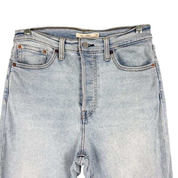 Levi's Women's Wedgie Straight Fit Distressed Knee Jeans Light Wash Size 30 - Picture 6 of 15